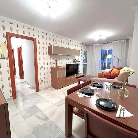 Evans Realty Bj Terraza & Garaje & 3 Habs & 2 Banos Velez Malaga