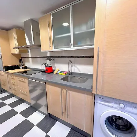 Evans Realty Bj Terraza&garaje&3 Habs&2 Baños