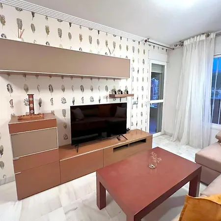 Evans Realty Bj Terraza & Garaje & 3 Habs & 2 Banos * Vélez-Málaga